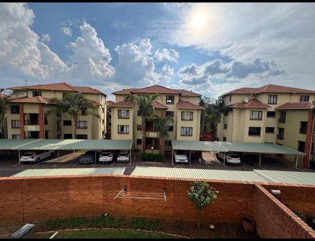 2 BEDROOM PROPERTY TO RENT IN SUNNINGHILL